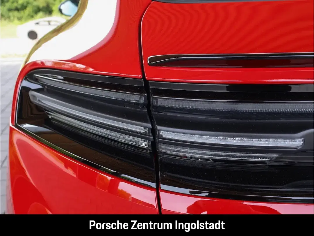 Porsche Macan - Thumbnail 9