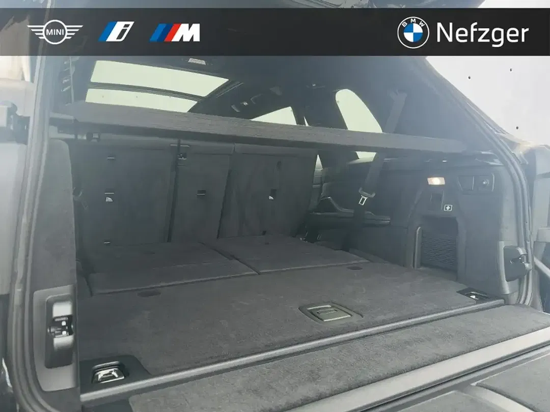 BMW X7 - Thumbnail 6