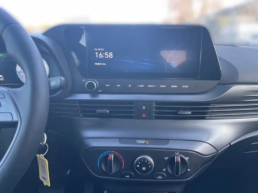 Hyundai i20 - Thumbnail 10