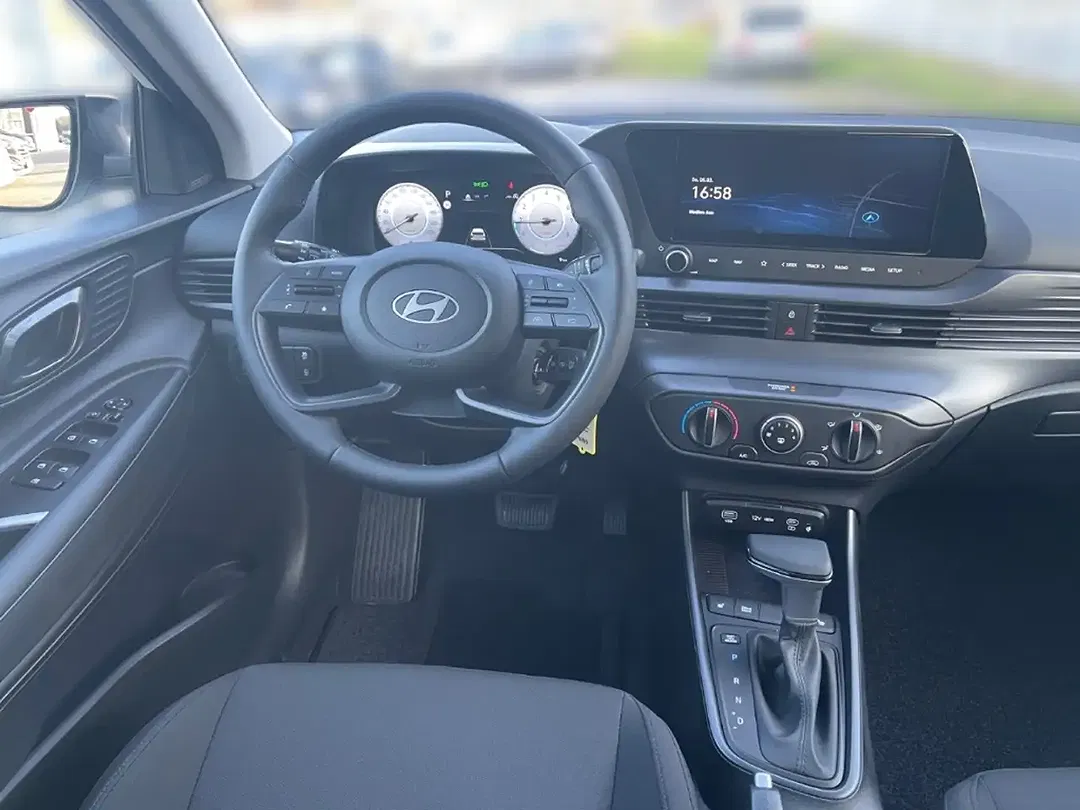 Hyundai i20 - Thumbnail 11