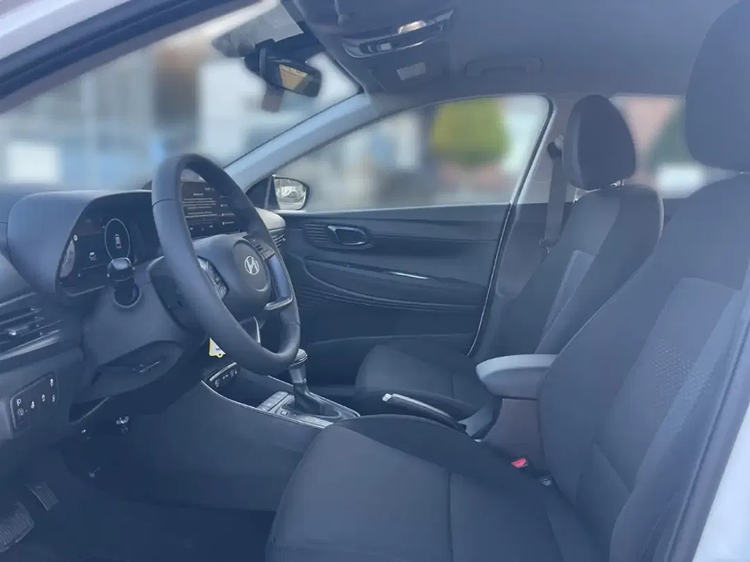 Hyundai i20 - Thumbnail 8