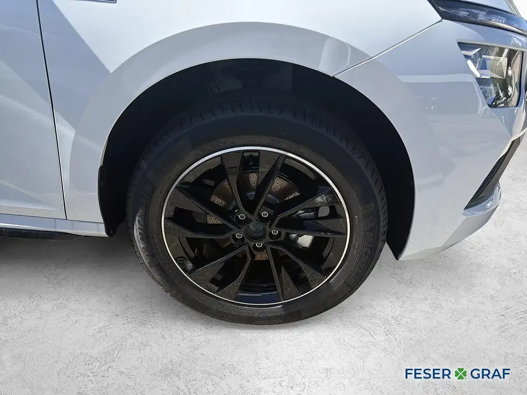 Skoda Kamiq - Thumbnail 3