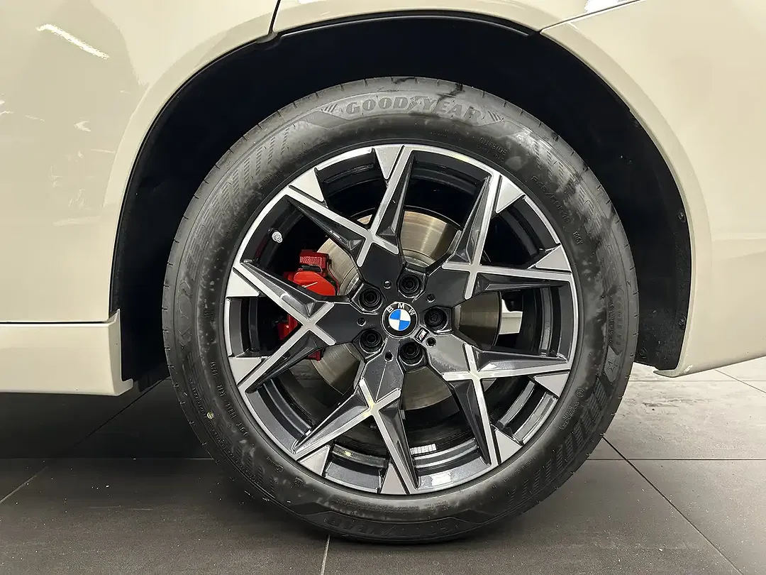 BMW X3 - Thumbnail 6