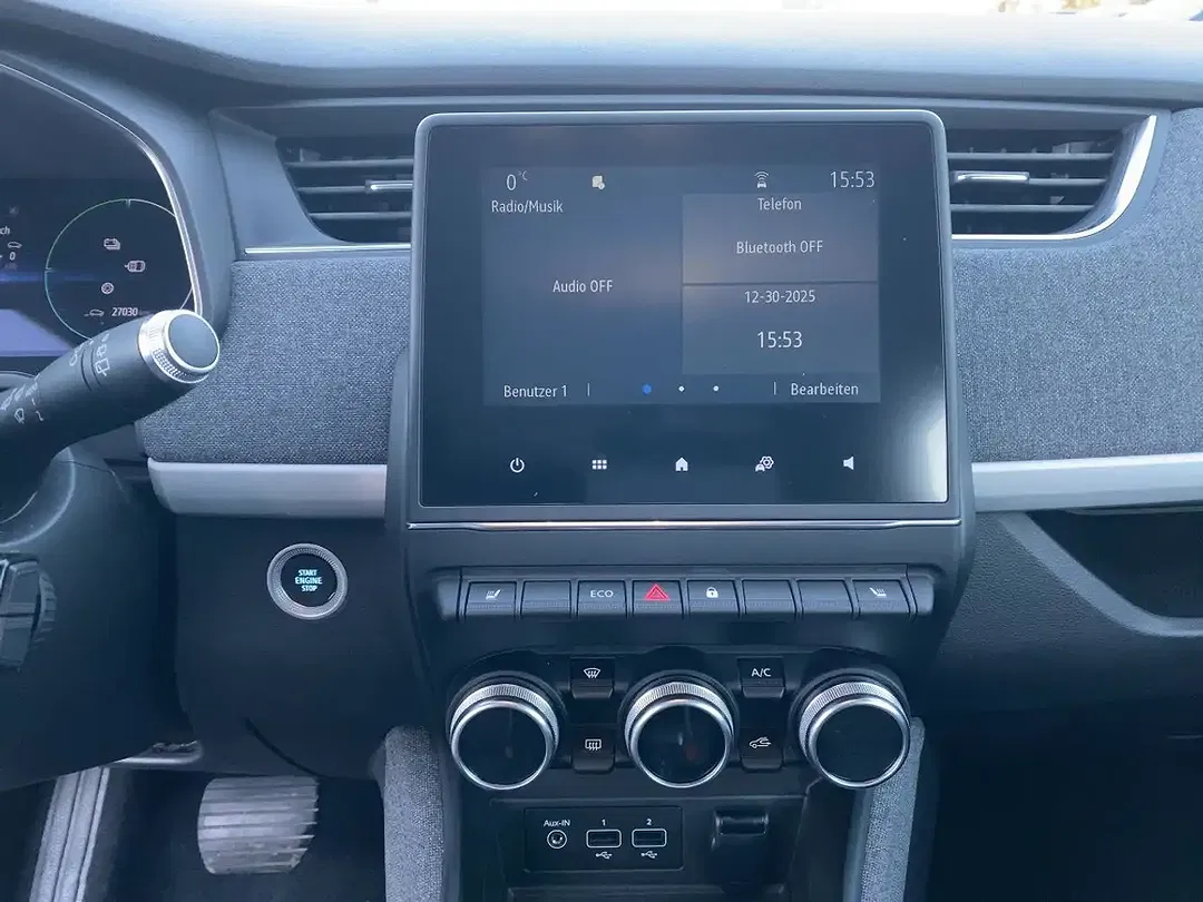 Renault ZOE - Thumbnail 11