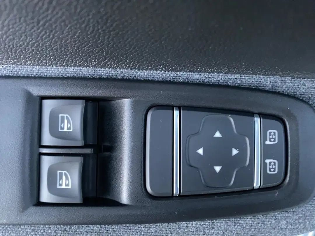 Renault ZOE - Thumbnail 12