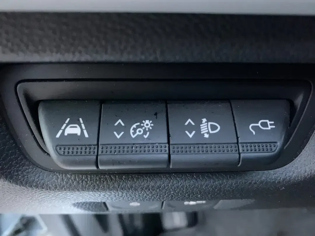 Renault ZOE - Thumbnail 13