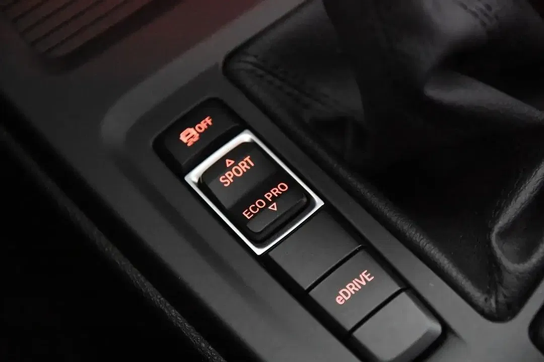 BMW X1 - Thumbnail 11