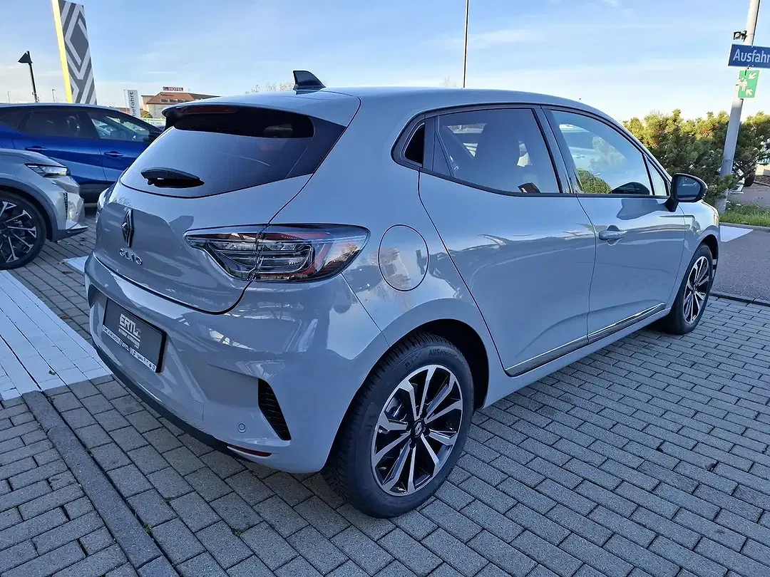 Renault Clio - Thumbnail 5