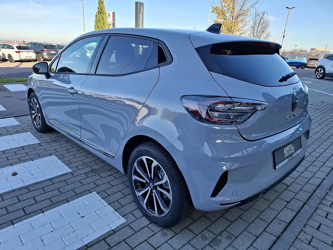 Renault Clio - Thumbnail 6