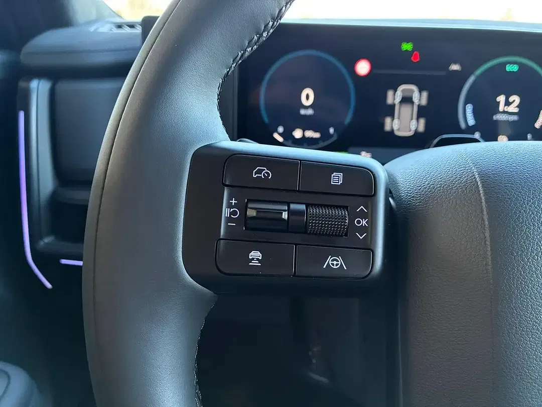 Hyundai SANTA FE - Thumbnail 20