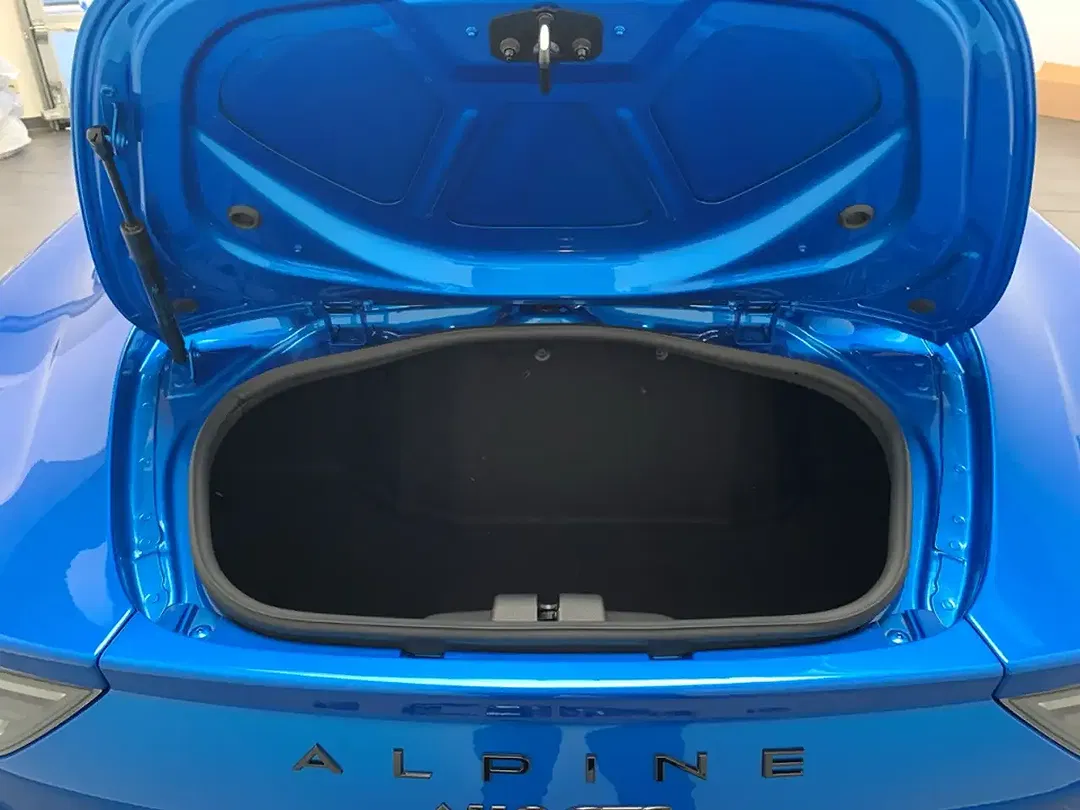 Alpine A110 - Thumbnail 11