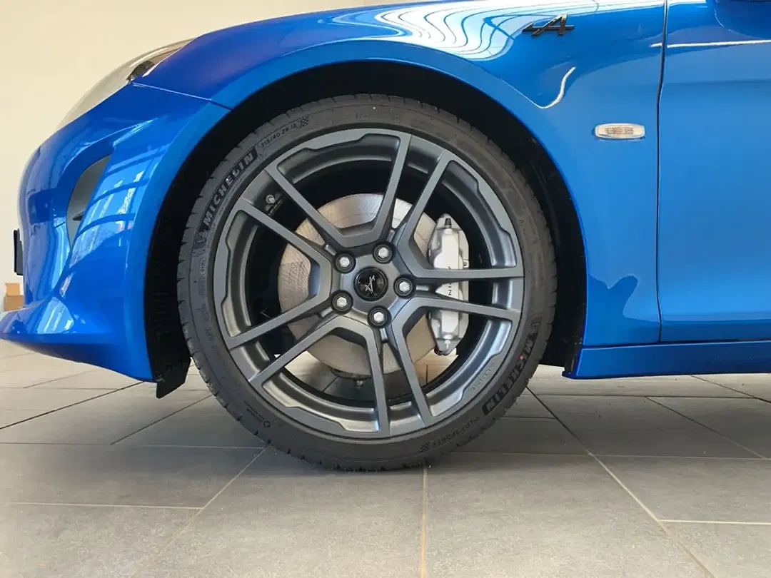 Alpine A110 - Thumbnail 12