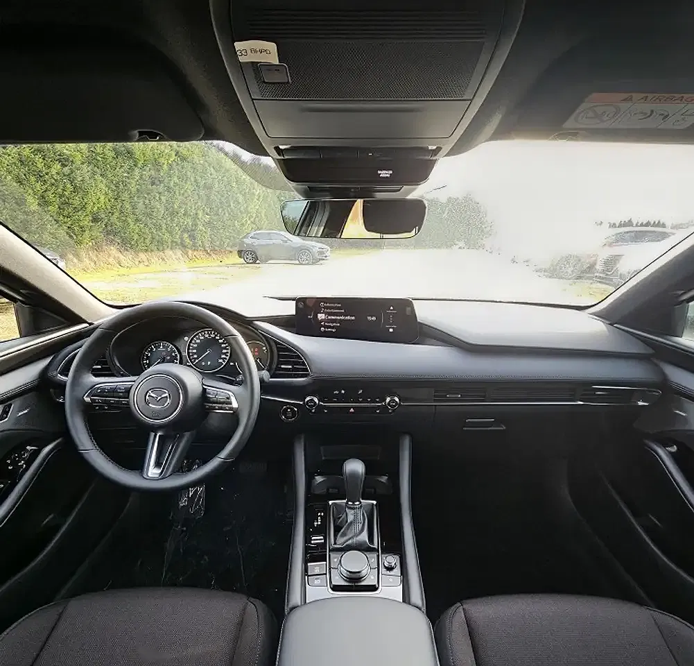 Mazda 3 - Thumbnail 9