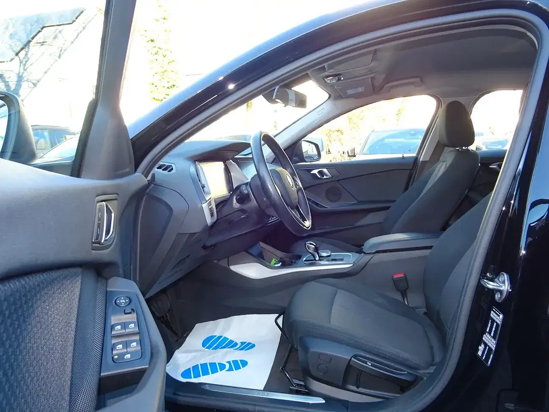 BMW 118 - Thumbnail 12