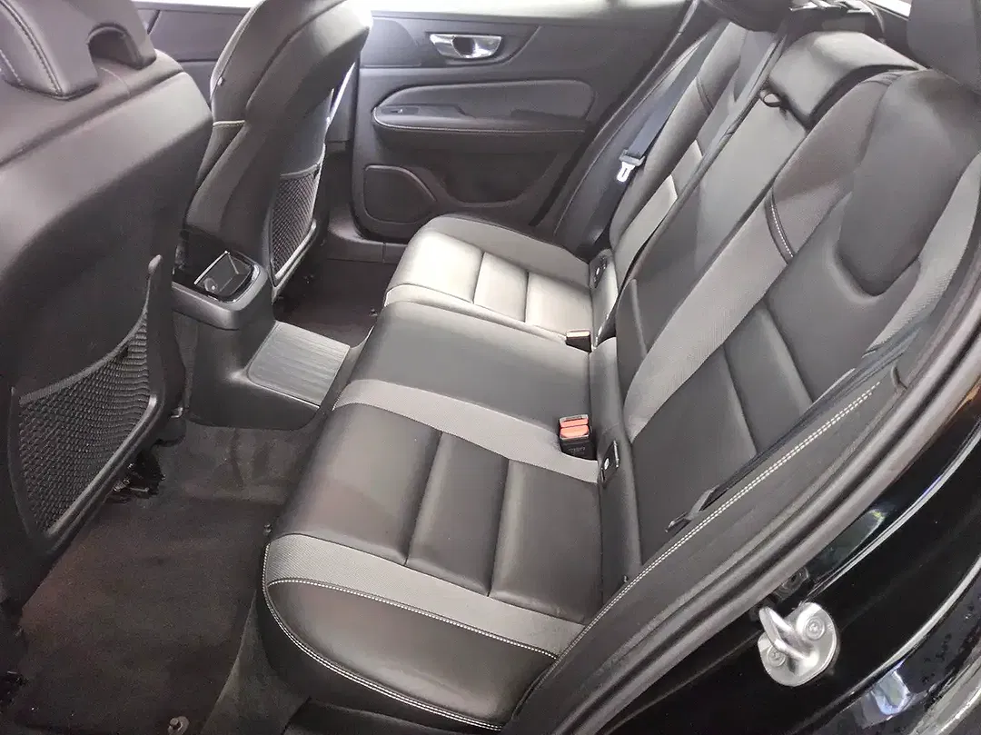 Volvo V60 - Thumbnail 7