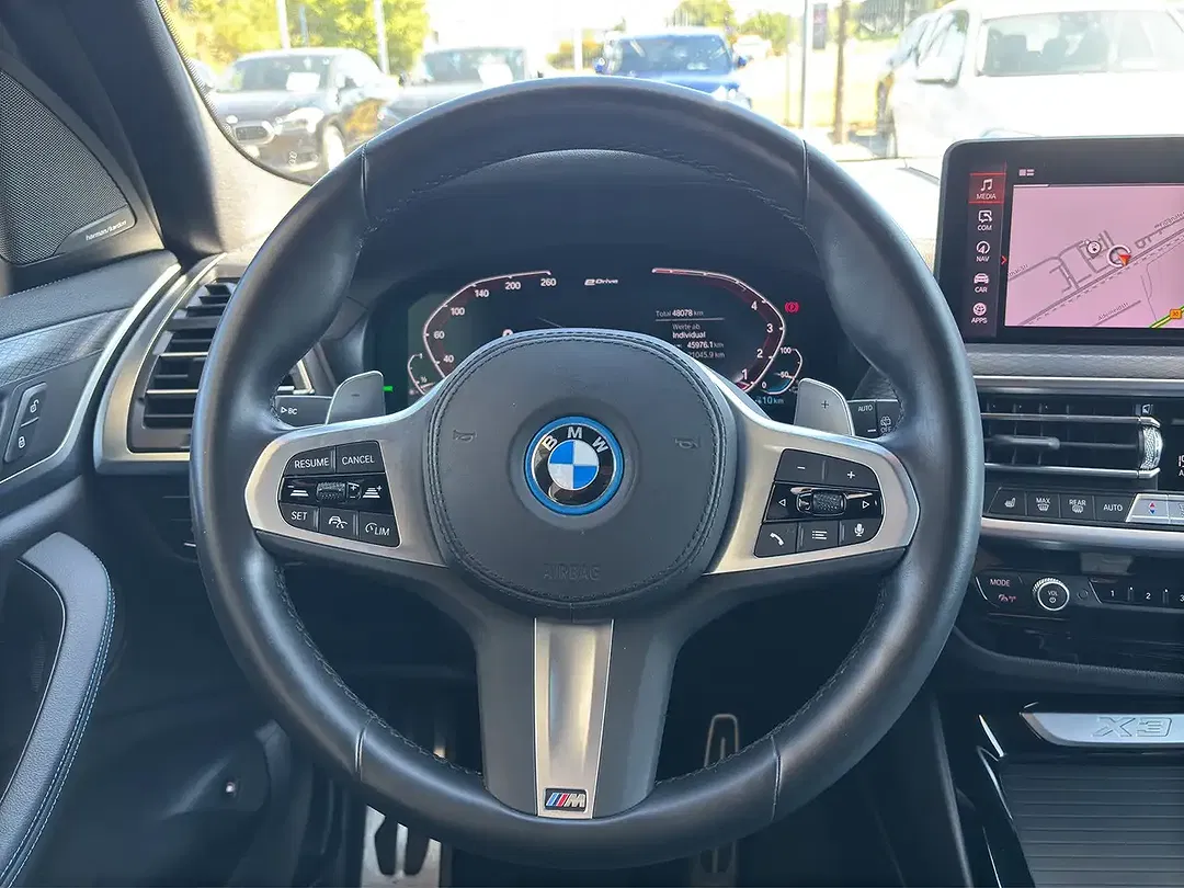 BMW X3 - Thumbnail 9