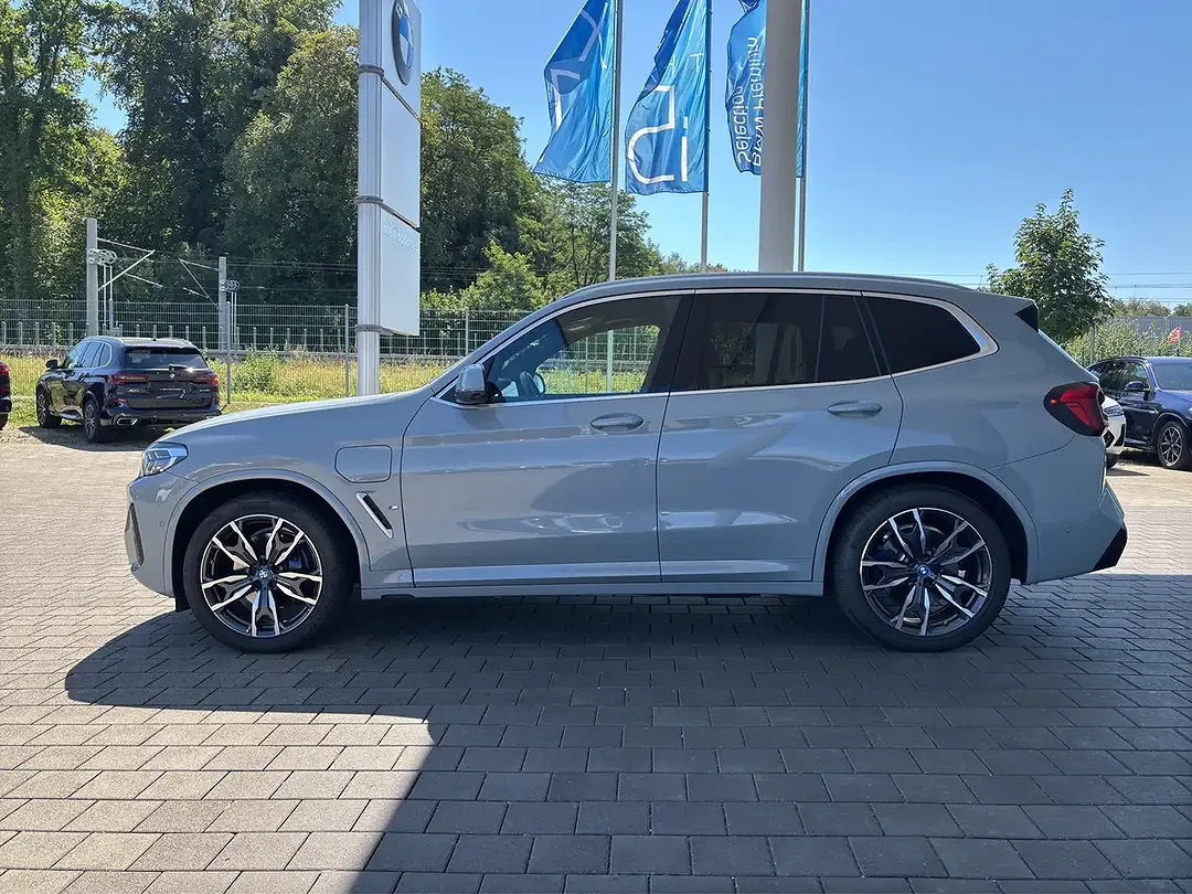 BMW X3 - Thumbnail 14