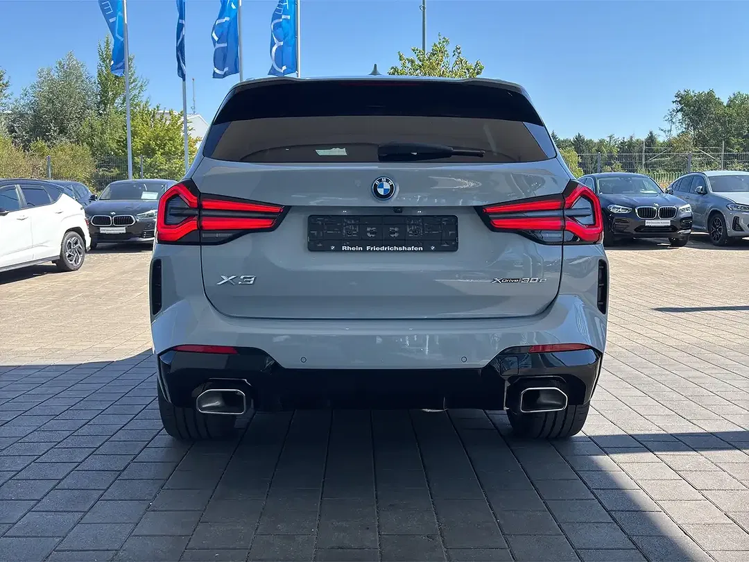 BMW X3 - Thumbnail 4
