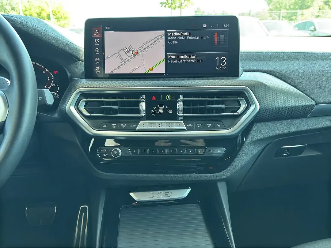 BMW X3 - Thumbnail 8