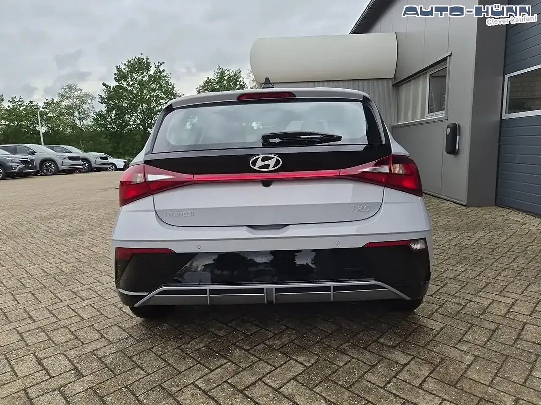 Hyundai i20 - Thumbnail 3