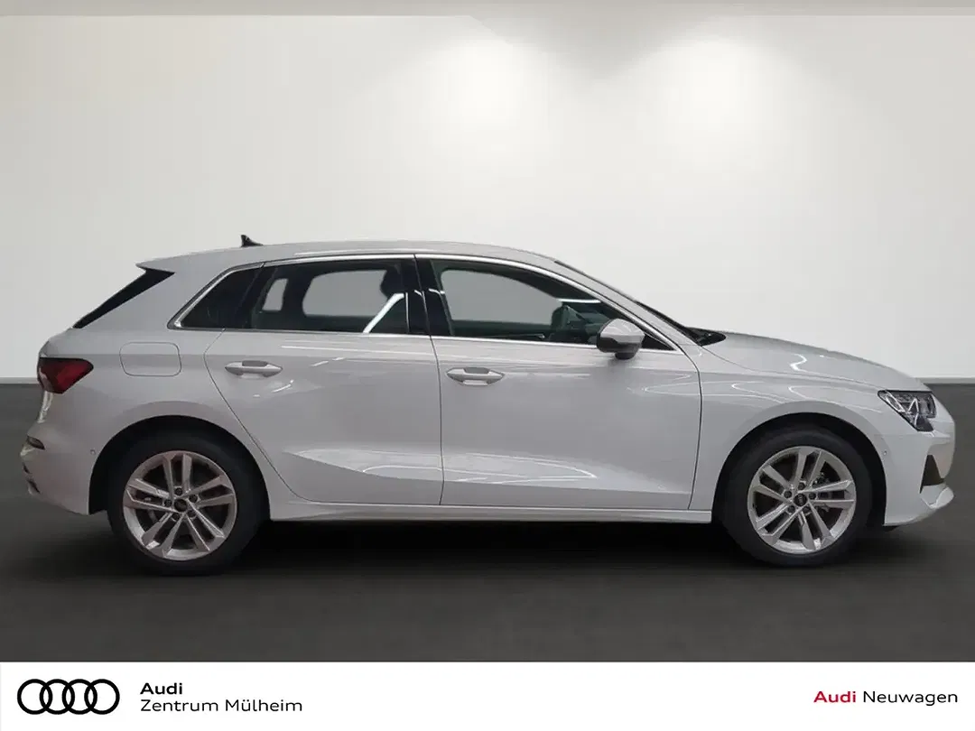 Audi A3 - Thumbnail 3
