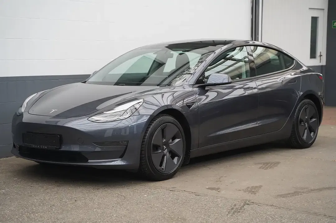 Tesla Model 3 AWD Long Range - foto 1