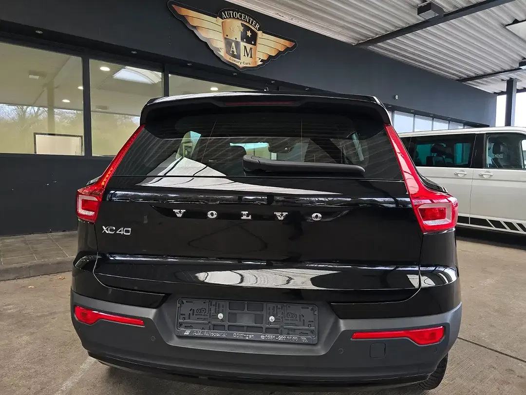 Volvo XC40 - Thumbnail 11