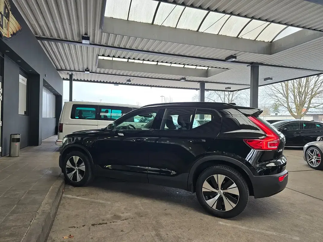 Volvo XC40 - Thumbnail 13