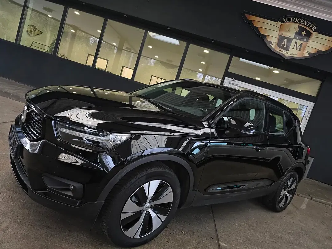Volvo XC40 - Thumbnail 4