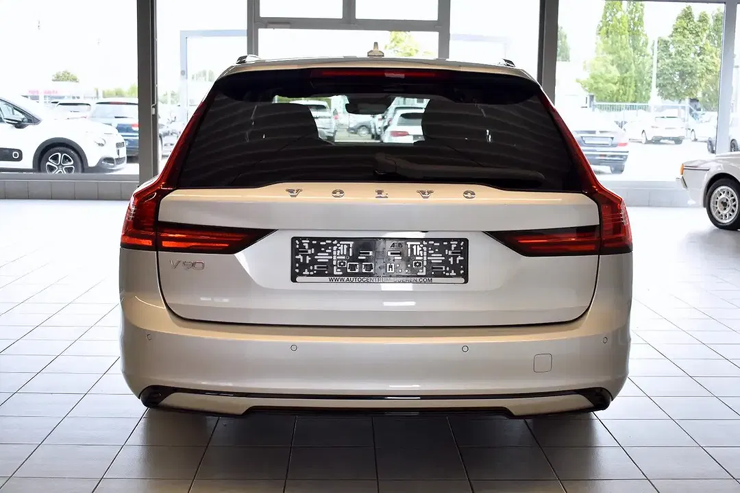 Volvo V90 - Thumbnail 6