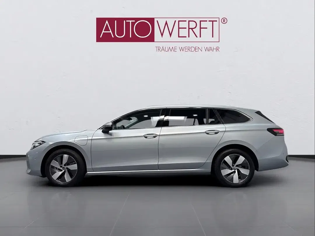 Volkswagen Passat Variant - Thumbnail 3