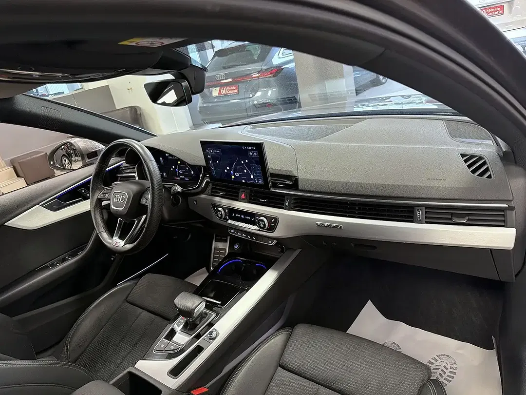 Audi A4 - Thumbnail 10