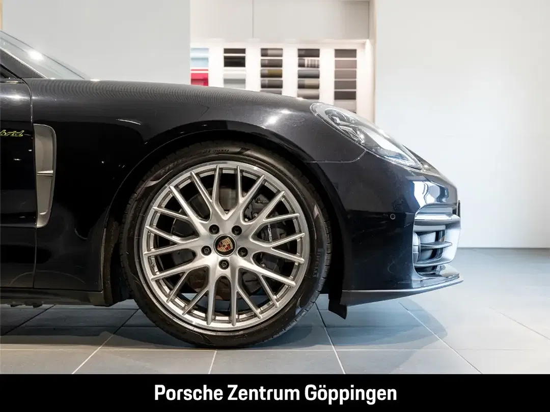 Porsche Panamera - Thumbnail 9