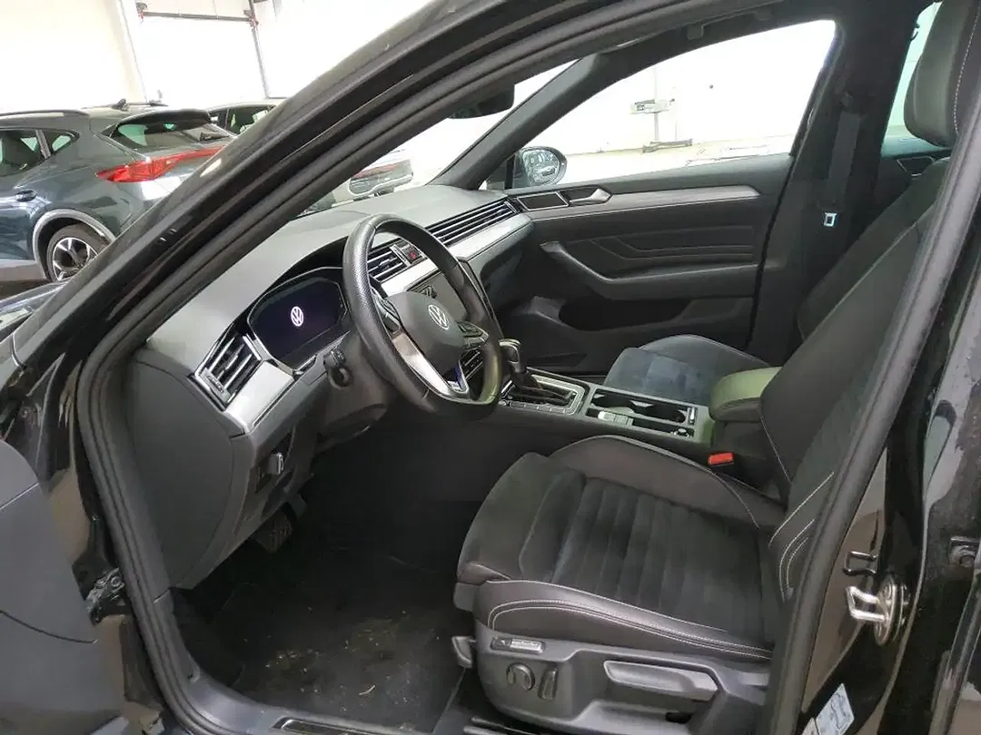 Volkswagen Passat Variant - Thumbnail 7