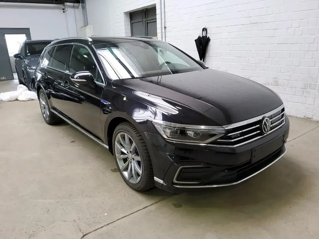 Volkswagen Passat Variant - Thumbnail 4