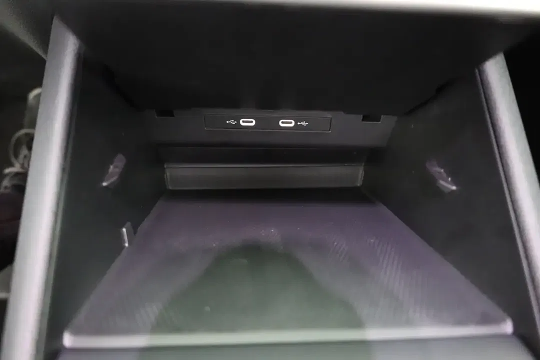 Volkswagen Tiguan - Thumbnail 11