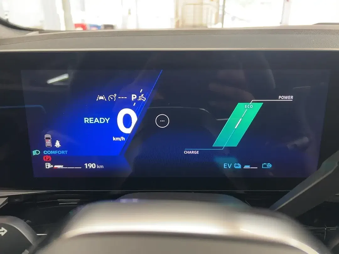 Renault Austral E-Tech Hybrid Esprit Alpine - foto 12