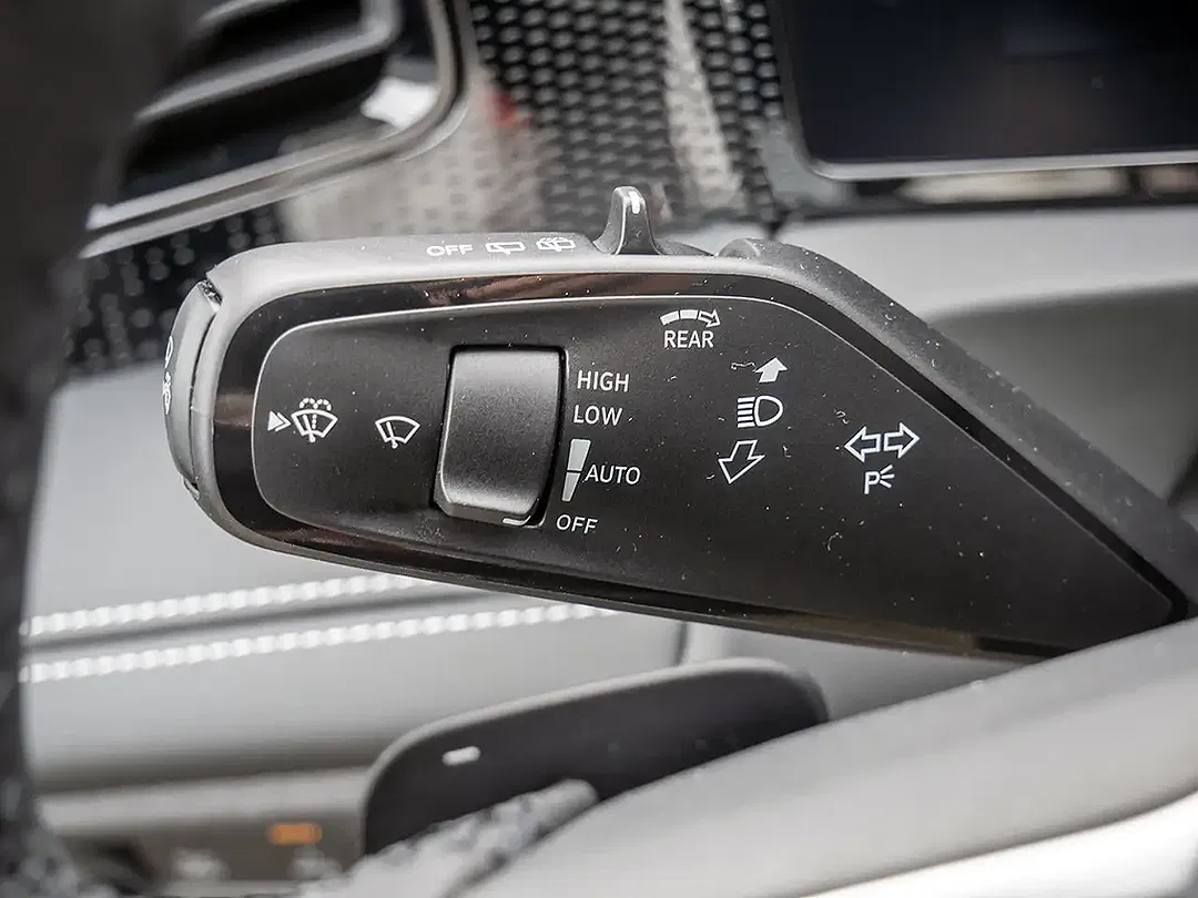 Volkswagen Tiguan - Thumbnail 15