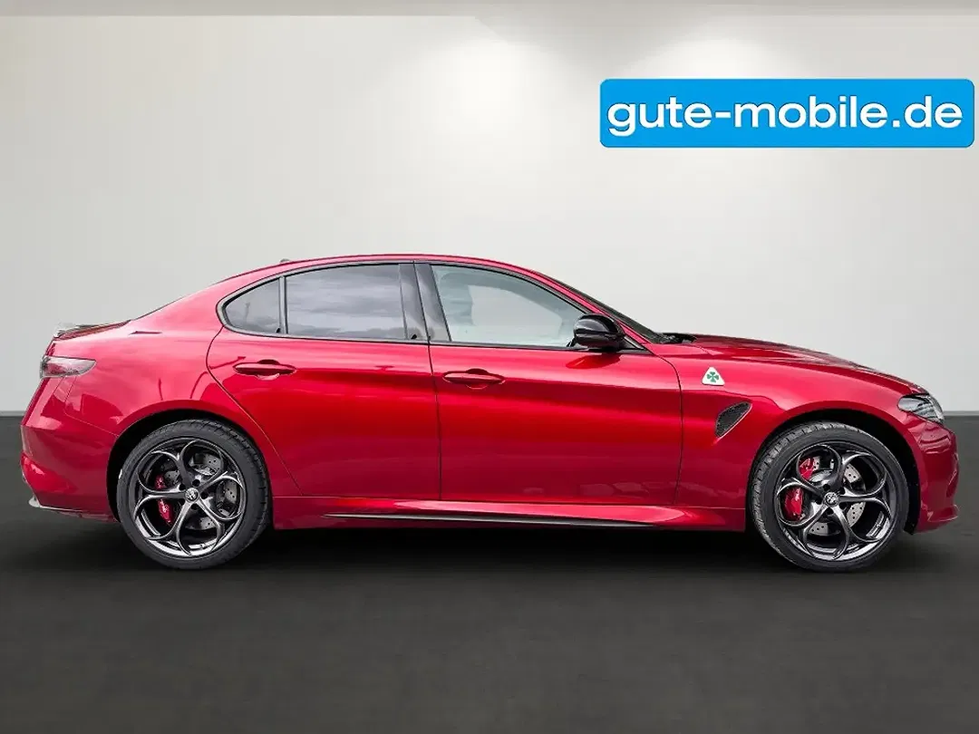 Alfa Romeo Giulia - Thumbnail 7