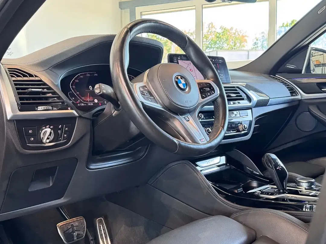 BMW X4 - Thumbnail 13