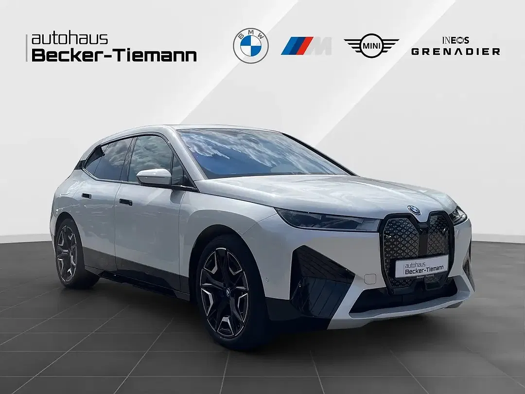 BMW iX - Thumbnail 7