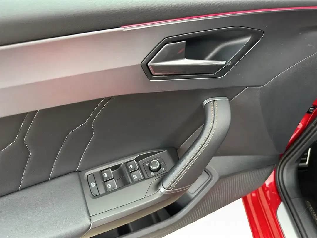 CUPRA Leon - Thumbnail 10