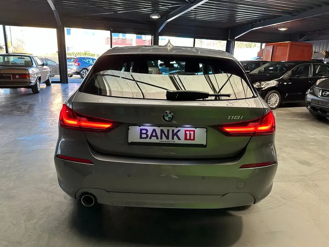 BMW 118 - Thumbnail 4
