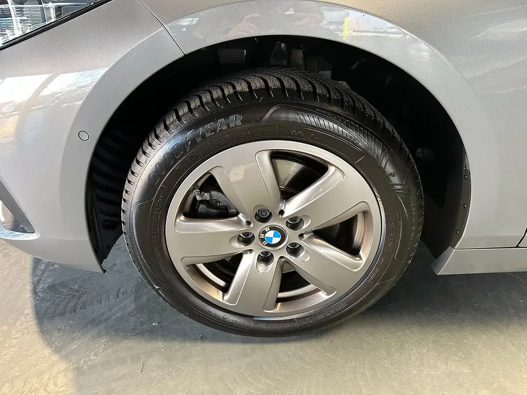 BMW 118 - Thumbnail 9