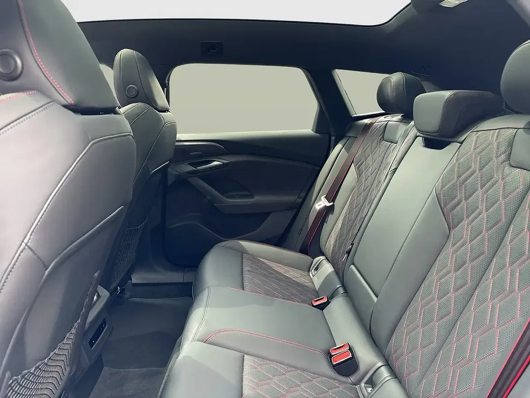 Audi S6 e-tron - Thumbnail 11