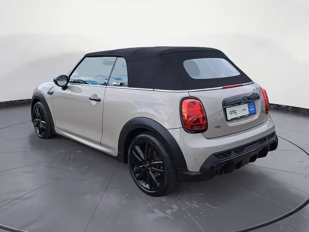 MINI Cooper Cabrio - Thumbnail 3
