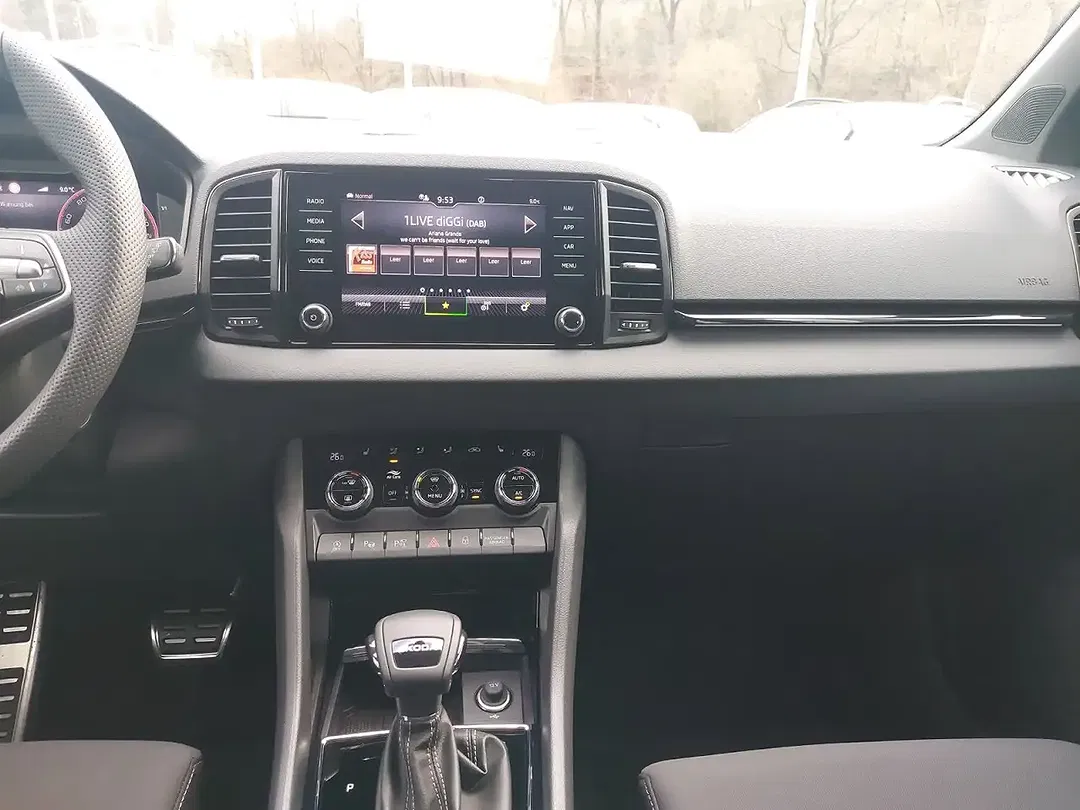 Skoda Karoq - Thumbnail 8