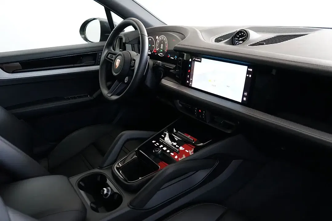 Porsche Cayenne - Thumbnail 11
