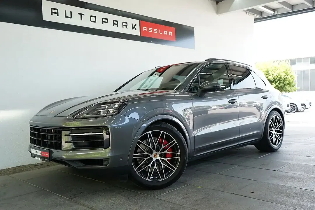 Porsche Cayenne - Thumbnail 6