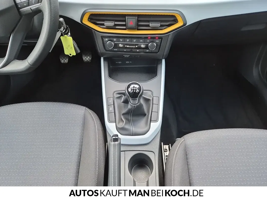 SEAT Arona - Thumbnail 9